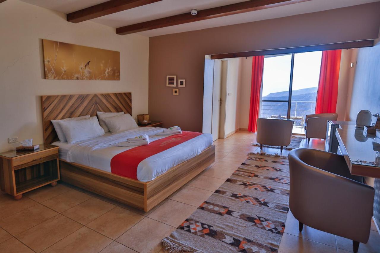 Dana Guesthouse Esterno foto